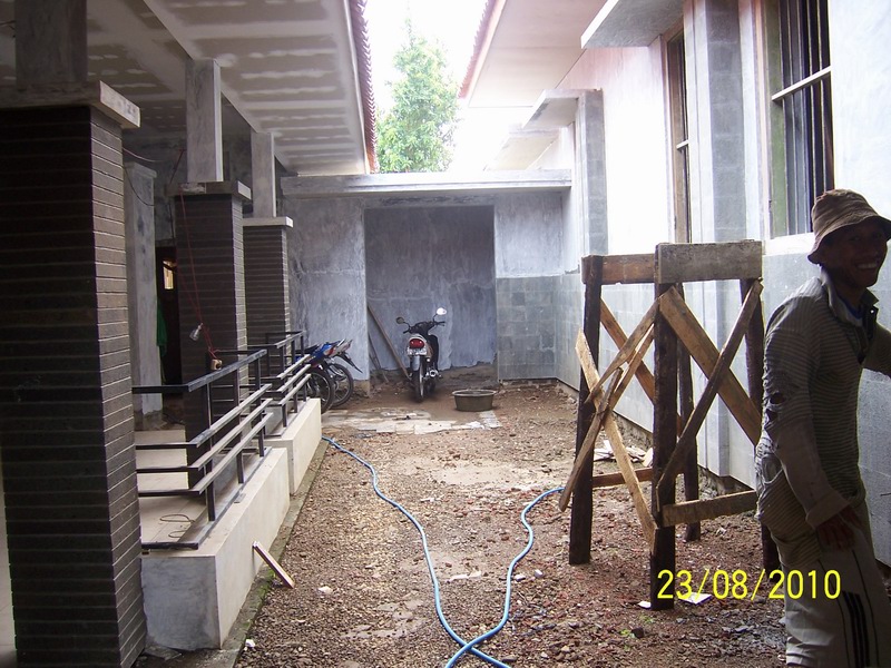 ON Progress : Area Patio di Dalam Rumah. Renovasi Rumah Kuno Jaman Londo di Kertijayan Pekalongan